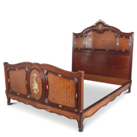 Exceptional Quality Louis XV Style Bed C-GD